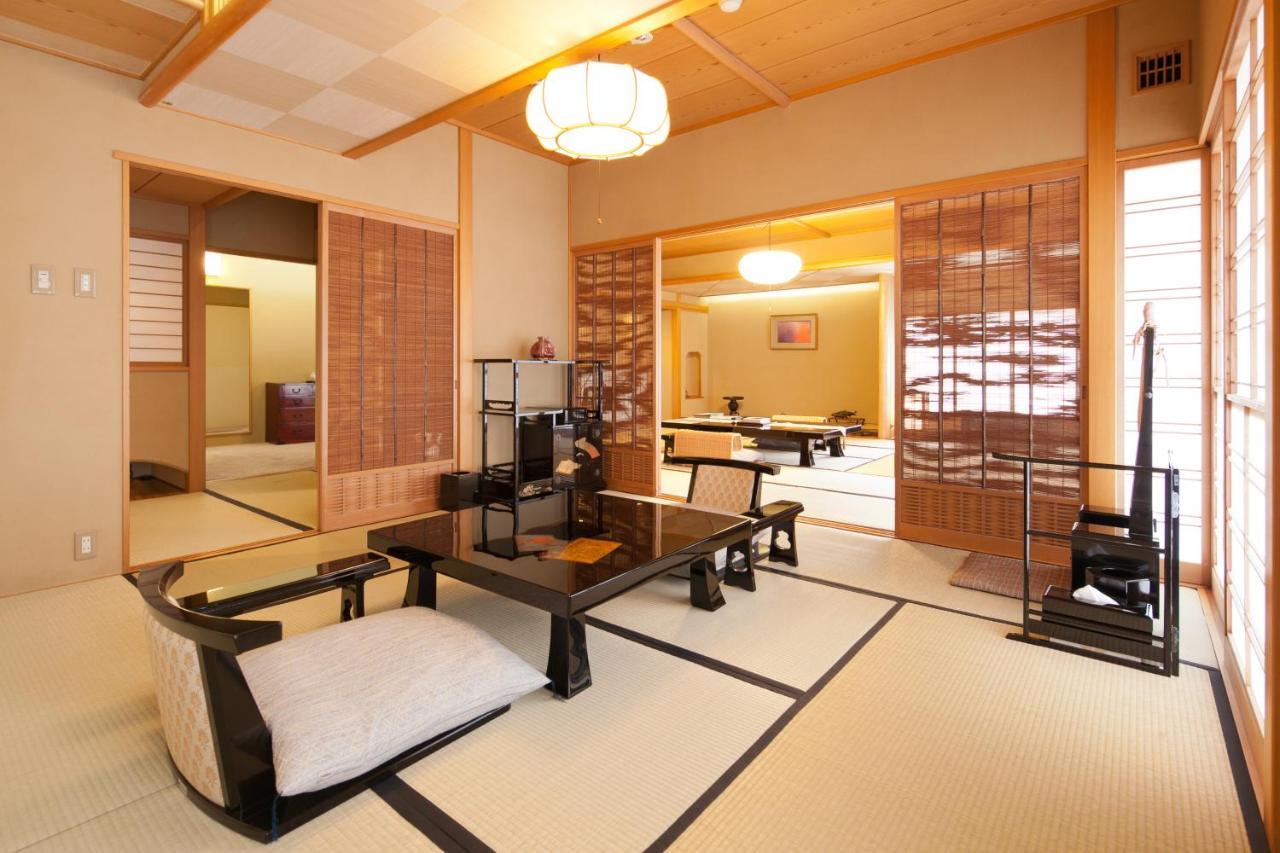 Zazan Minakami Hotel Exterior photo