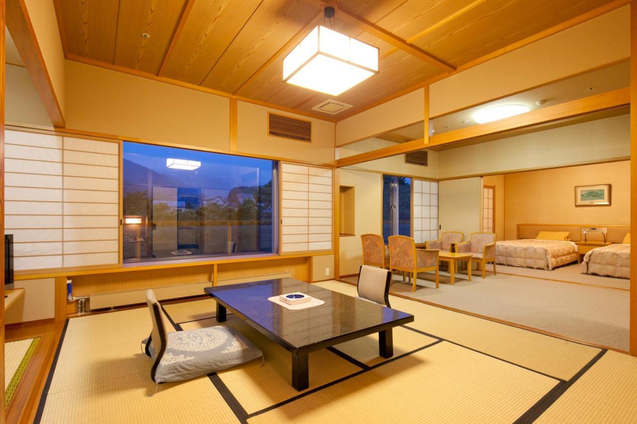 Zazan Minakami Hotel Exterior photo