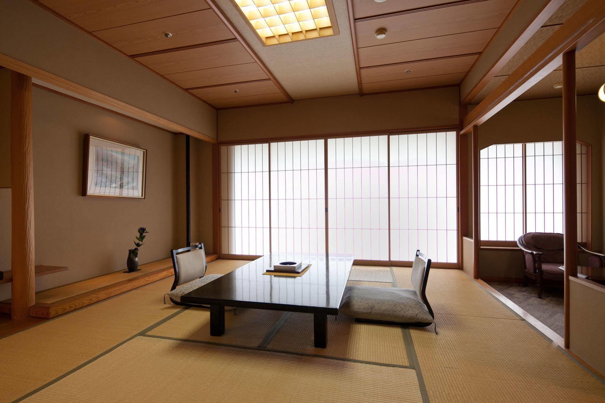Zazan Minakami Hotel Exterior photo